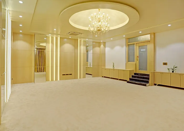 Treebo Premium Golden Bliss Trimurti Nagar Square